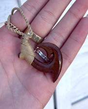 Genuine Koa Wood Hawaiian Jewelry Fish Hook Pendant Choker/Necklace 45076