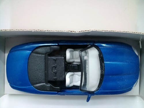 New Ray 1:32 Scale / Jaguar XK8 Convertible - Met Blue - Model Car x1 - Picture 4 of 12