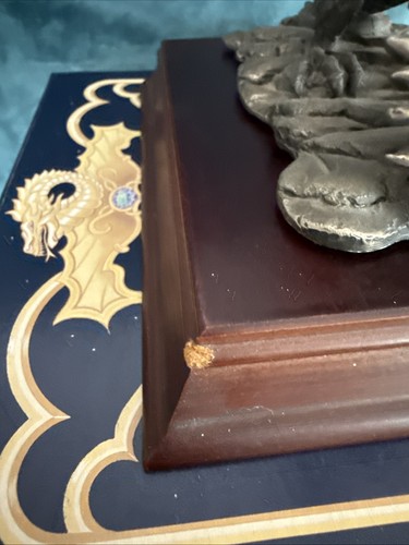 TUDOR MINT No 3326 THE GREAT SUN DRAGON WITH BOX - Picture 6 of 12