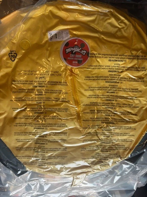 Almohada Miraculous Ladybug Superhero Cat Noir Huggie Hideway Foto 2 de 3