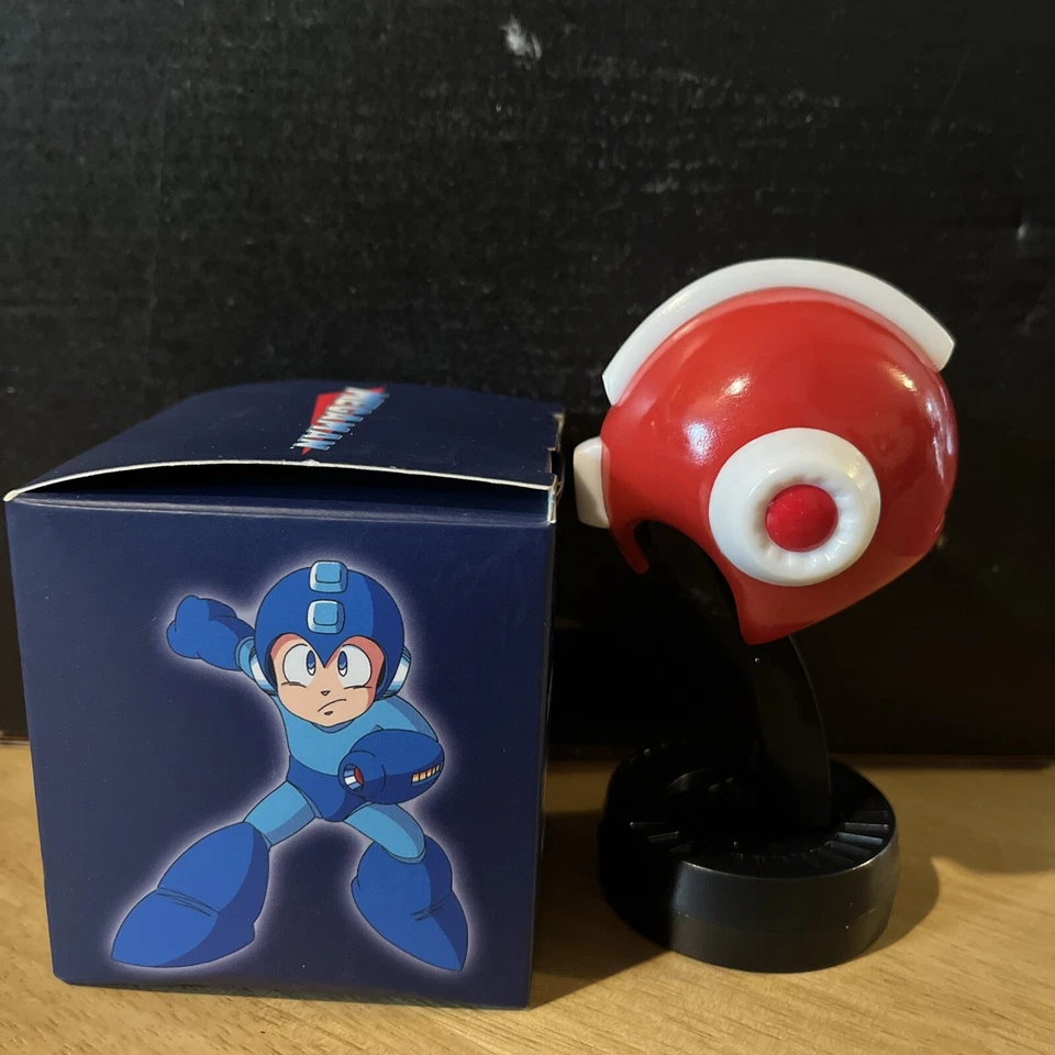 Mega Man Mini Helmet Replica - Red Rush - Capcom LootCrate Exclusive - Image 2 of 3