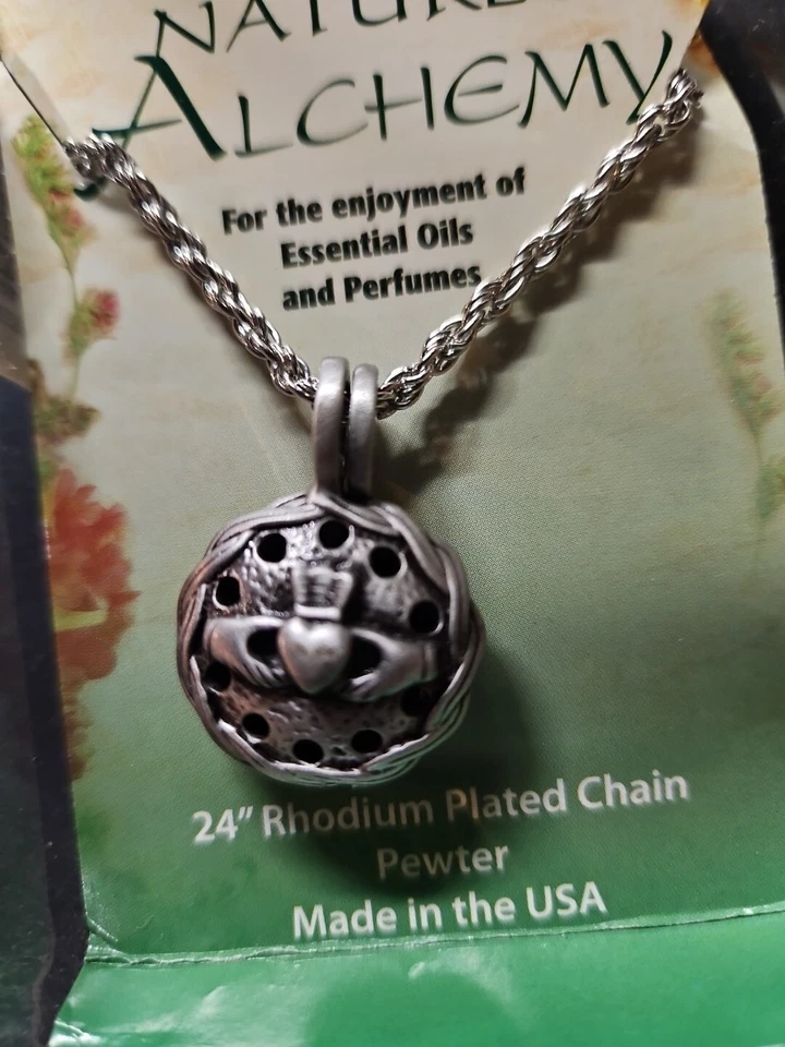 Collar Colgante Difusor Perfume Terapia Aroma Irlandés Claddah Alquimia de la Naturaleza Foto 2 de 4