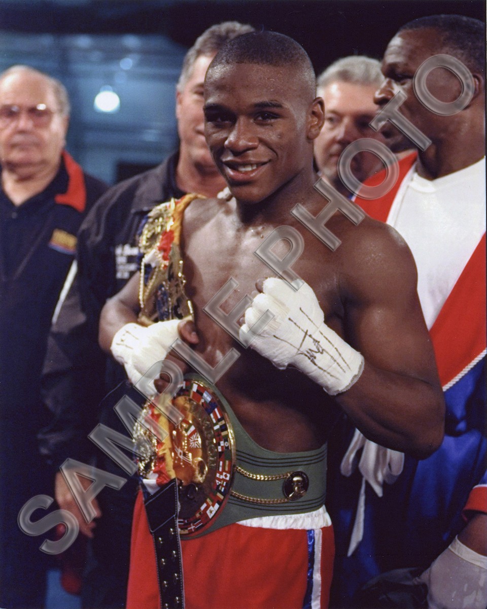 FLOYD MAYWEATHER BOXING 8x10 PHOTO