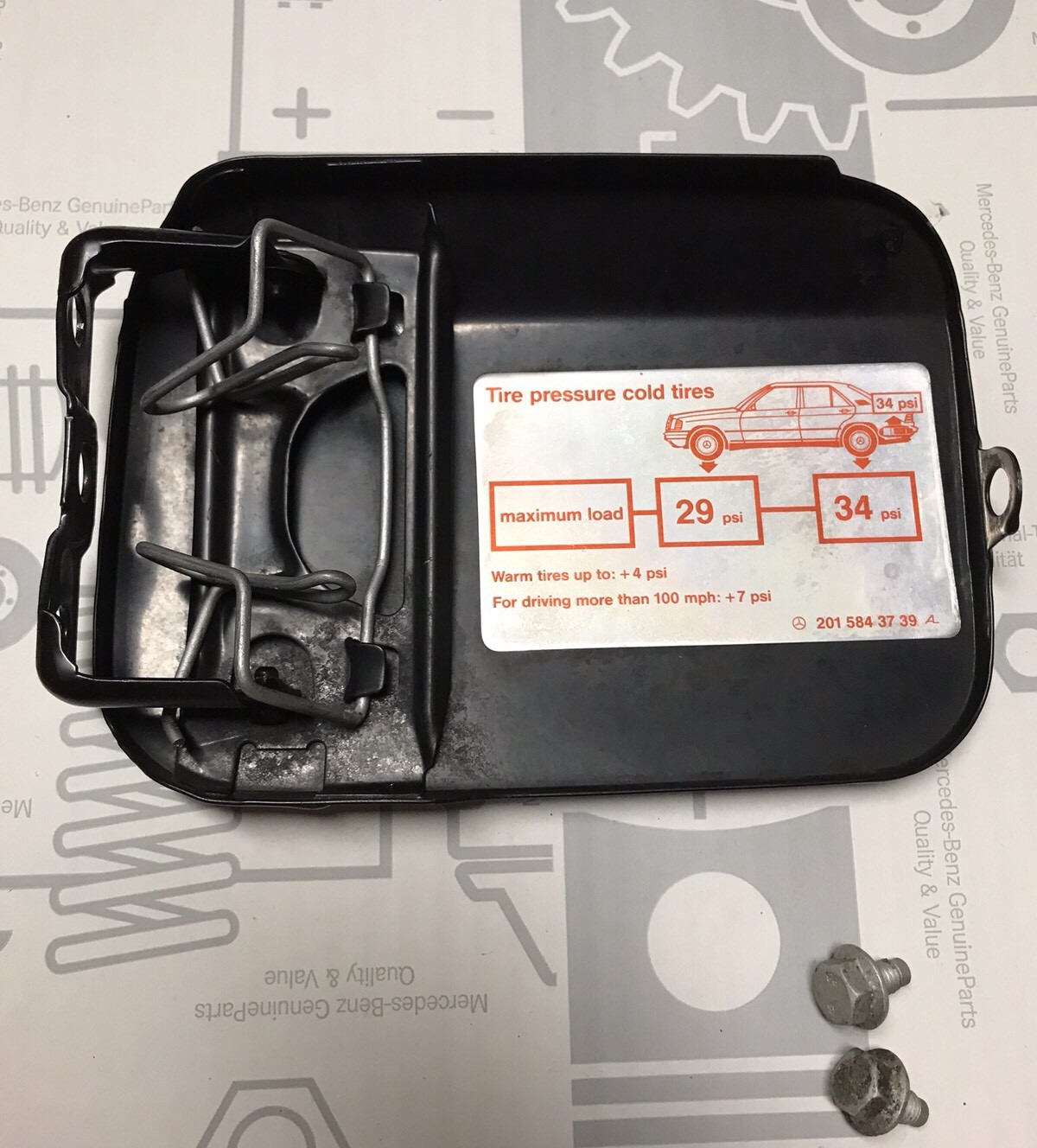 MercedesBenz W201 190E Fuel Filler Door/Gas Tank Lid, 040 Black eBay