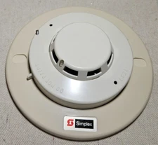 Simplex 2098-9201 Smoke Detector With Base.