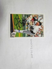 2009 Topps Bobby Jenks Signed Baseball Card Beckett Pre-Certified 