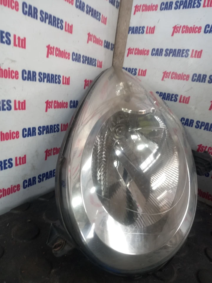 Renault Traffic Vauxhall Vivaro 2012 PASAGER SIDE faro faro Foto 4 de 4