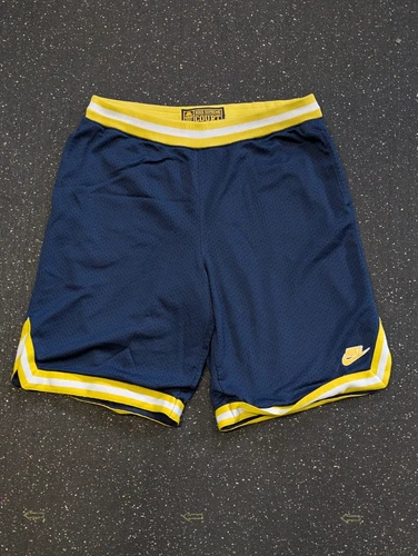 Short Nike vintage homme XL bleu jaune Cour suprême basket doublé maille