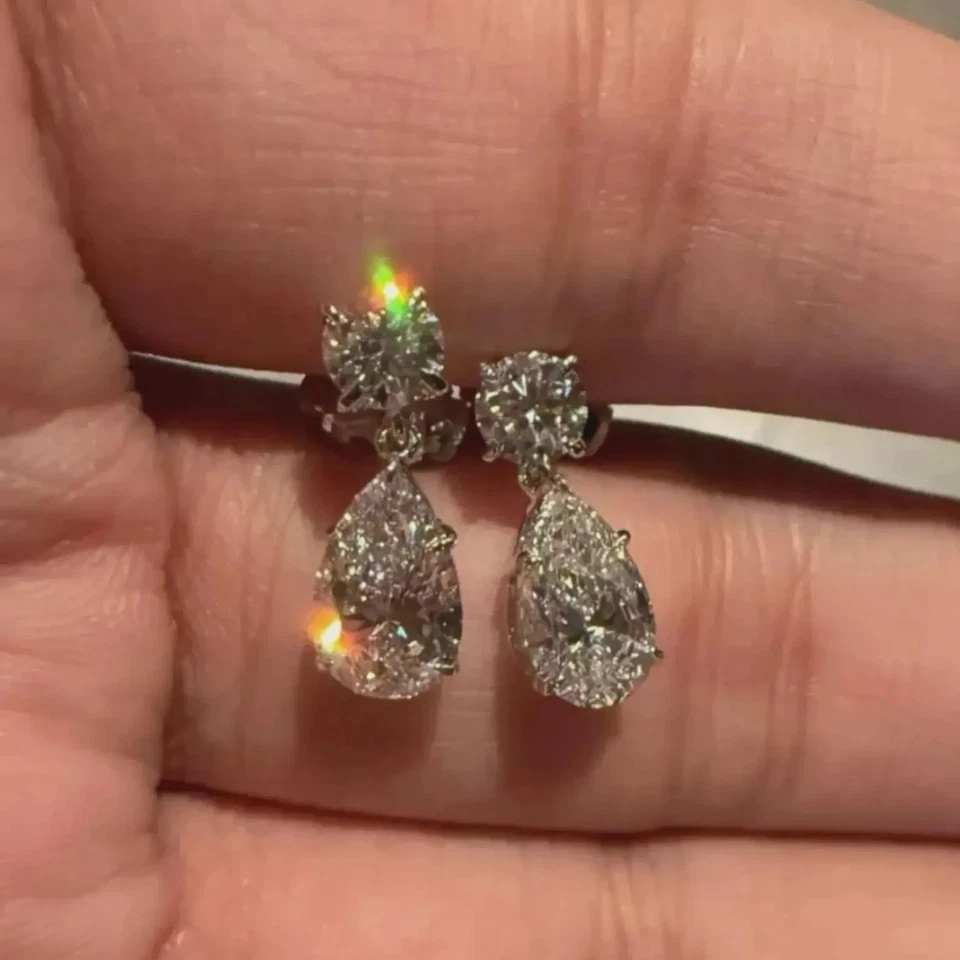 Висячие серьги-подвески из белого золота 14 карат с выращенными в лаборатории бриллиантами грушевидной круглой огранки - Изображение 3 из 4