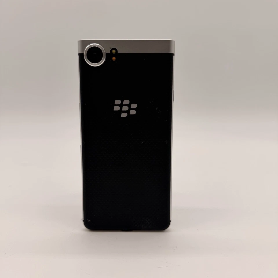 BlackBerry KEYone BBB100-1 32GB Silver/Black – Unlocked – Excellent Condition - Image 2 of 4