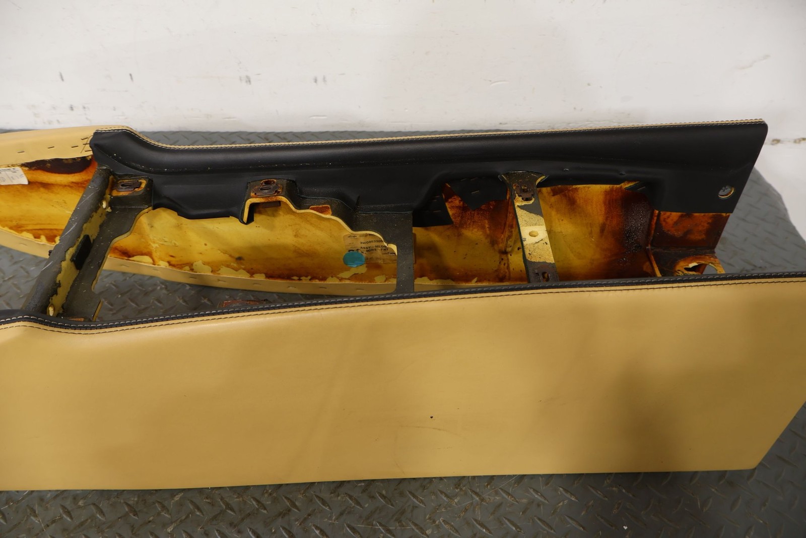 Bentley Continental 2006 Front Center console
