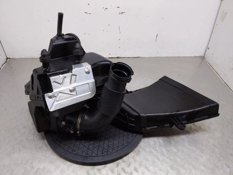 Воздухоочиститель VIN модель Fp 7-й и 8-й цифры 2,0 л подходит 12-17 AUDI Q5 736539 - Изображение 3 из 4