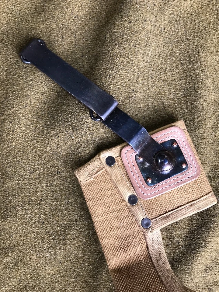 M1907 Pickmattock Carrier - Image 2 of 3