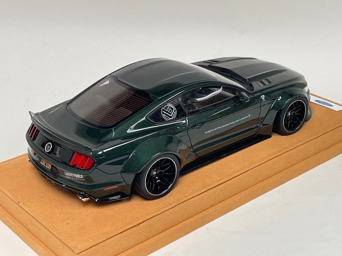 GTスピリット 1/18 Ford Mustang LBWK ASIA EXC s-l1200.jpg