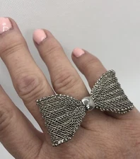 Large Mesh Bow Tie Ring Adjustable Y2k 90s Oversized Cocktail Ring Silver Tone