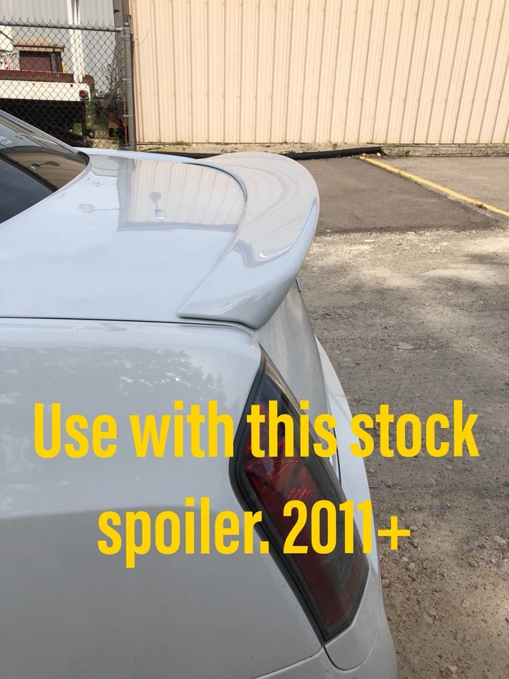 Alerón trasero de mimbre PSDesigns 2 piezas para Chrysler 300S 2011+ Foto 2 de 4