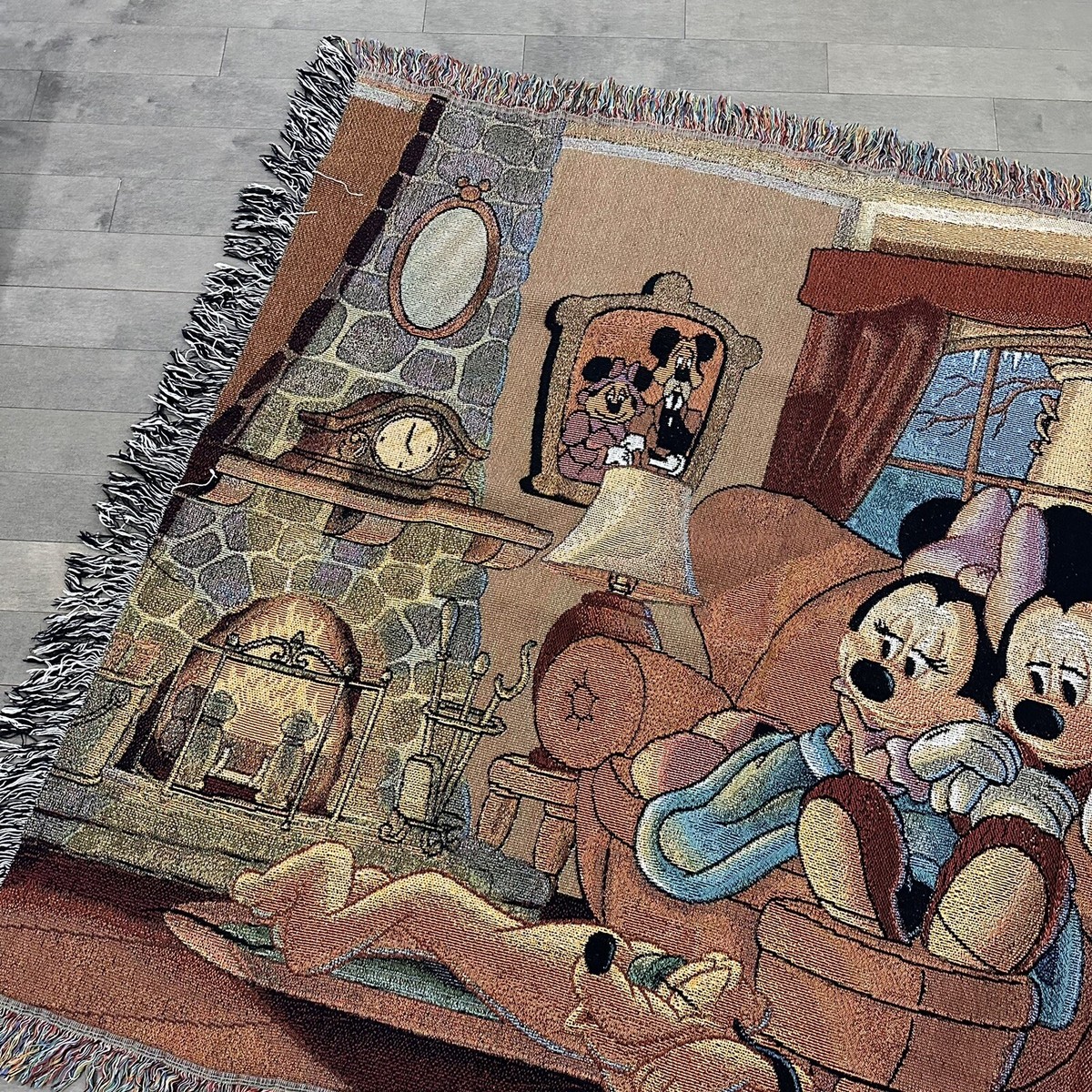 ミッキー　ミニー　Tapestry Woven Throw Mickey Minnie Mouse Pluto Disney World Woven Tapestry Throw