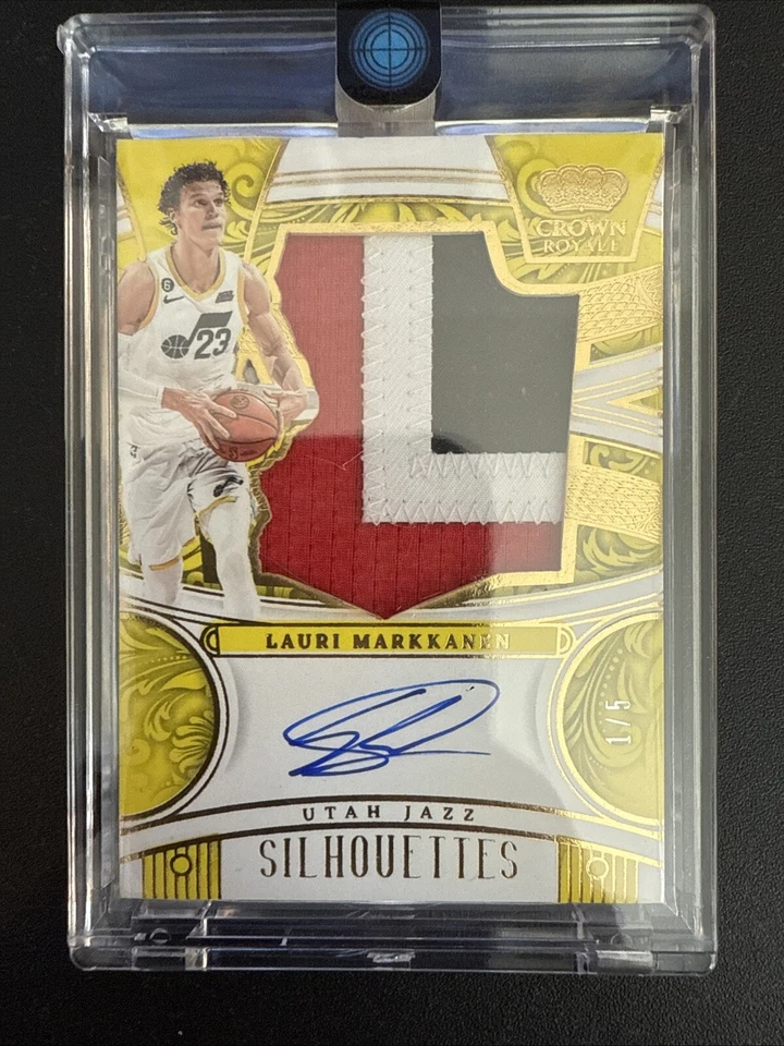 Camiseta deportiva Crown Royale Lauri Markkanen Silhouettes usada en juegos automática 1/5 🔥🔥 Foto 2 de 4