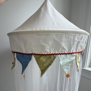 Round Mesh Cotton Canopy with Colorful Flags & Pom-Poms, White Multicolor