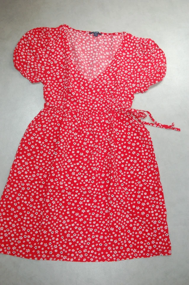 Robe été rouge imprimé floral marque Kiabi taille XXS / 12 ans - Photo 1/1