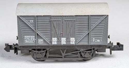 Minitrix N 13572, Gedeckter Güterwagen, 12 Tonnen Belüftet Dämpferwagen, NO BOX. | Condition: Gebraucht