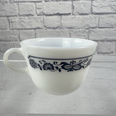 Corning Ware Old Town Blue Onion Cups Set of 4 Vintage Milk Glass