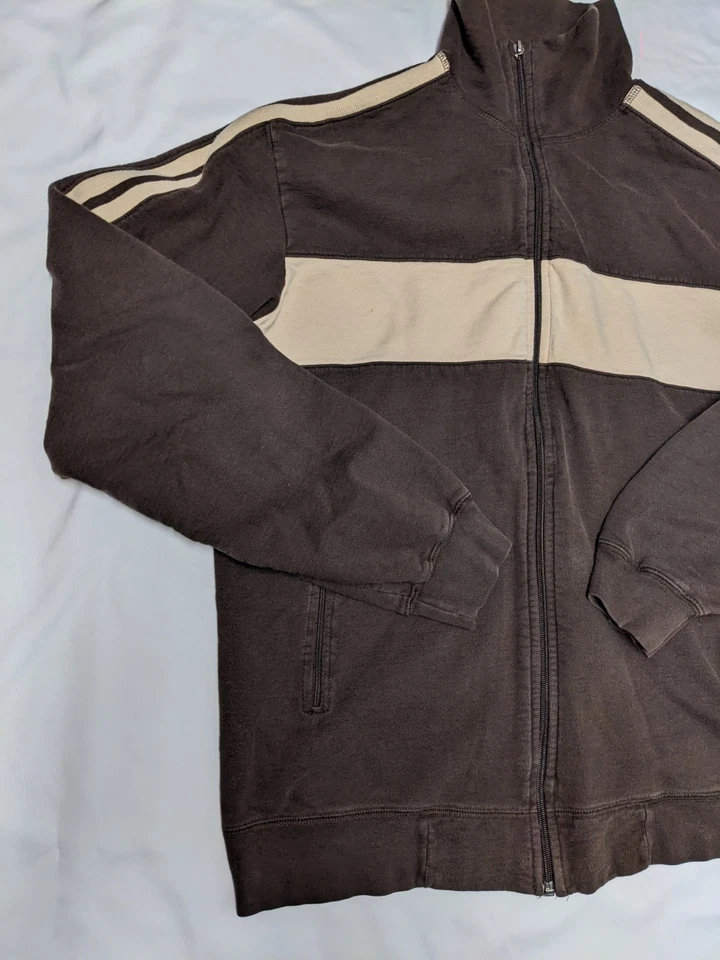 Sudadera para niño Juicy Couture marrón y crema con cremallera forrada de lana etiqueta talla XL Foto 2 de 4