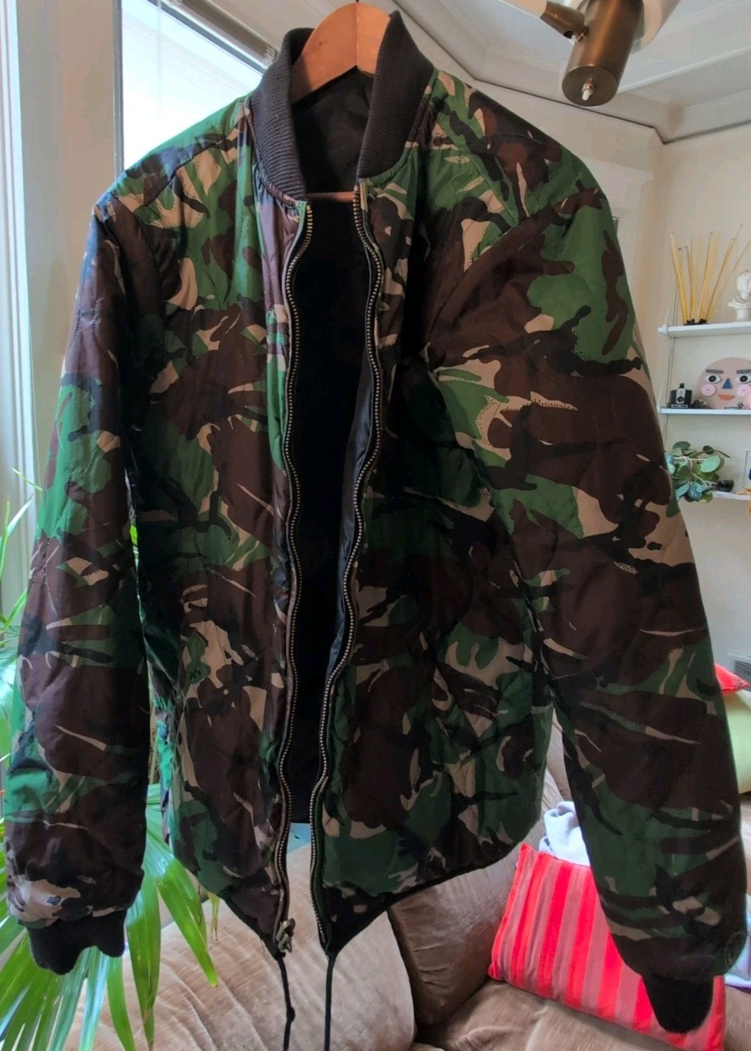 Picture 4 of 6
