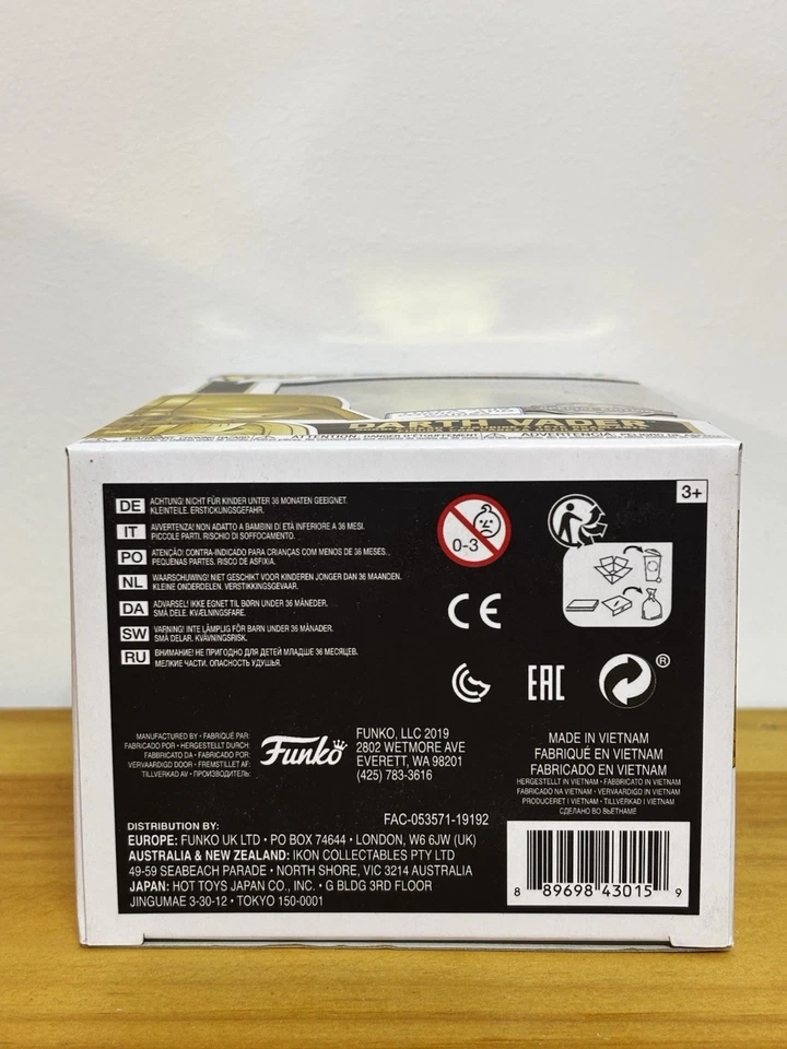 Funko Pop! Star Wars #157 - Darth Vader Gold Chrome - Limited Lucca Comics - Immagine 2 di 4