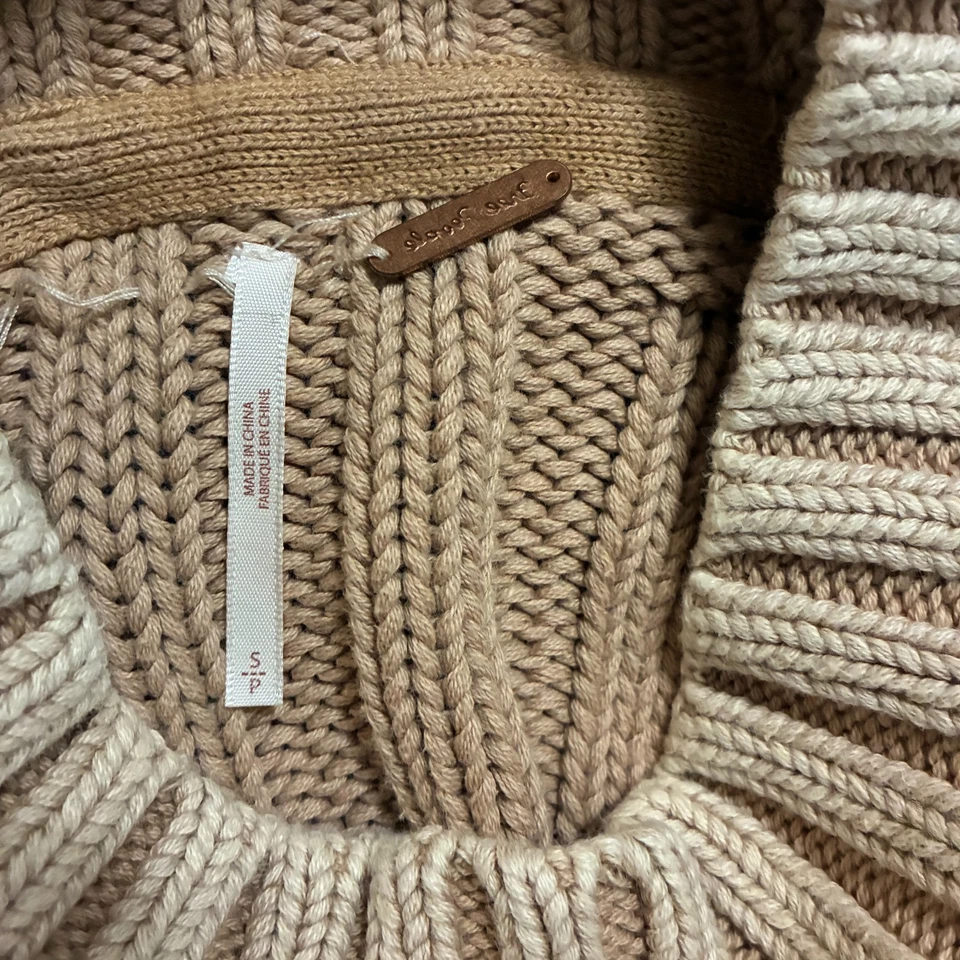 Suéter tejido con cable Free People talla S corto de gran tamaño manga globo avena boho Foto 3 de 4