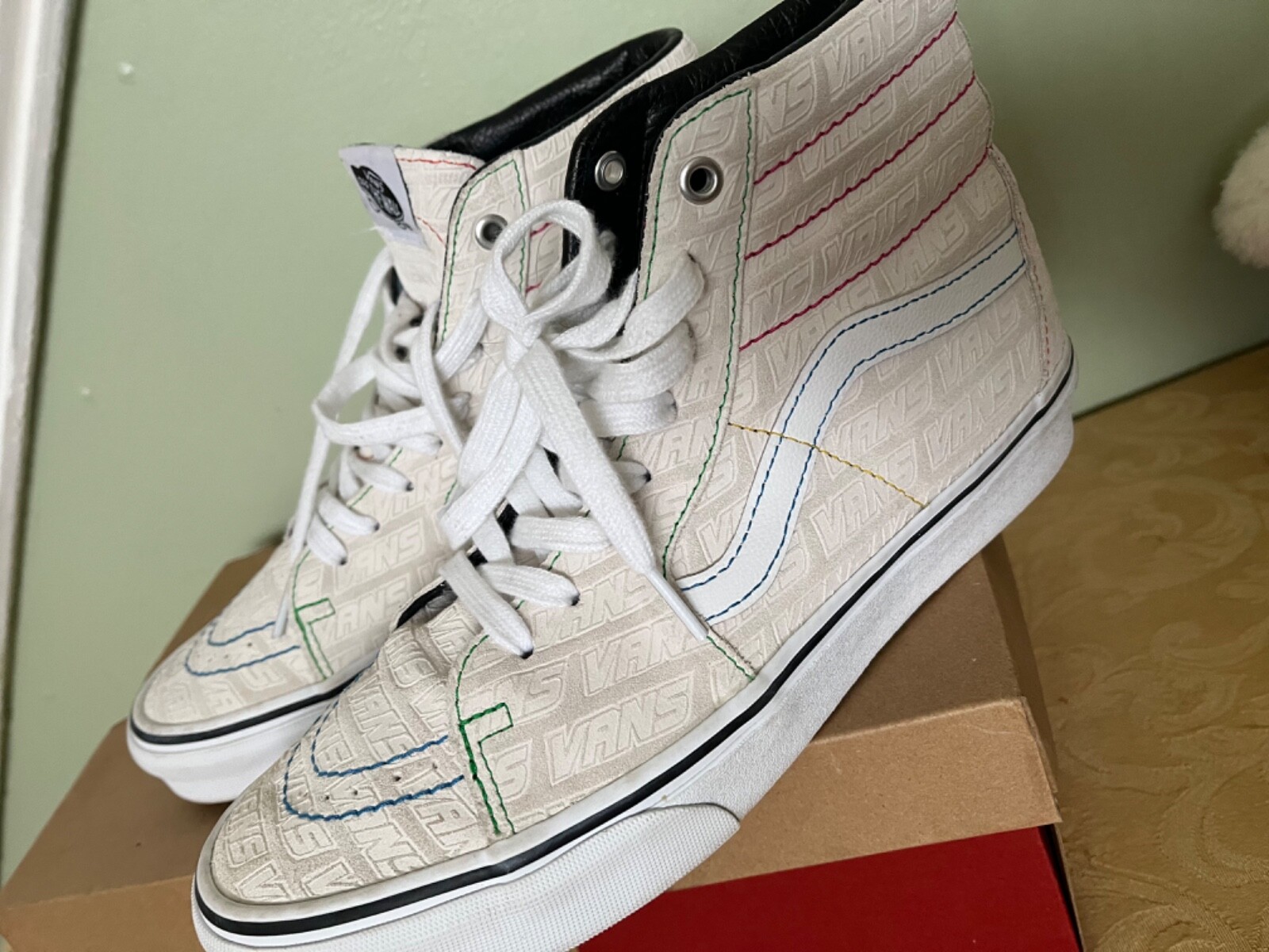 Van&rsquo;s World&rsquo;s #1 Skateboard Shoes Unisex men size-8, women-9.5.