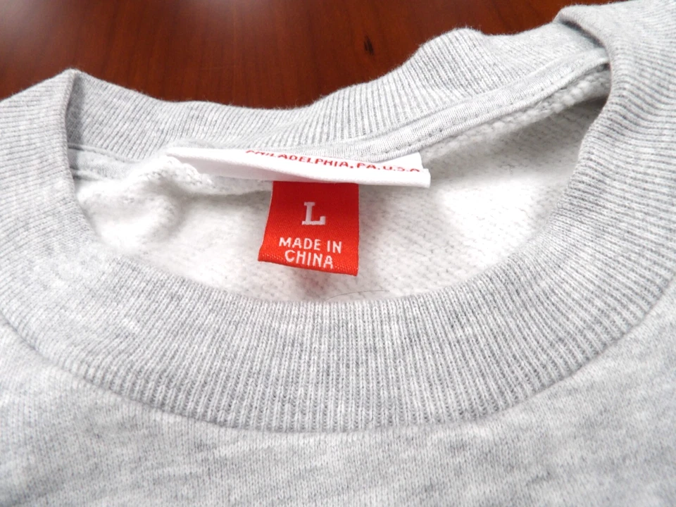 MITCHELL & NESS NBA GOLDEN STATE WARRIORS GRAY SWEATSHIRT SIZE L - Image 3 of 4