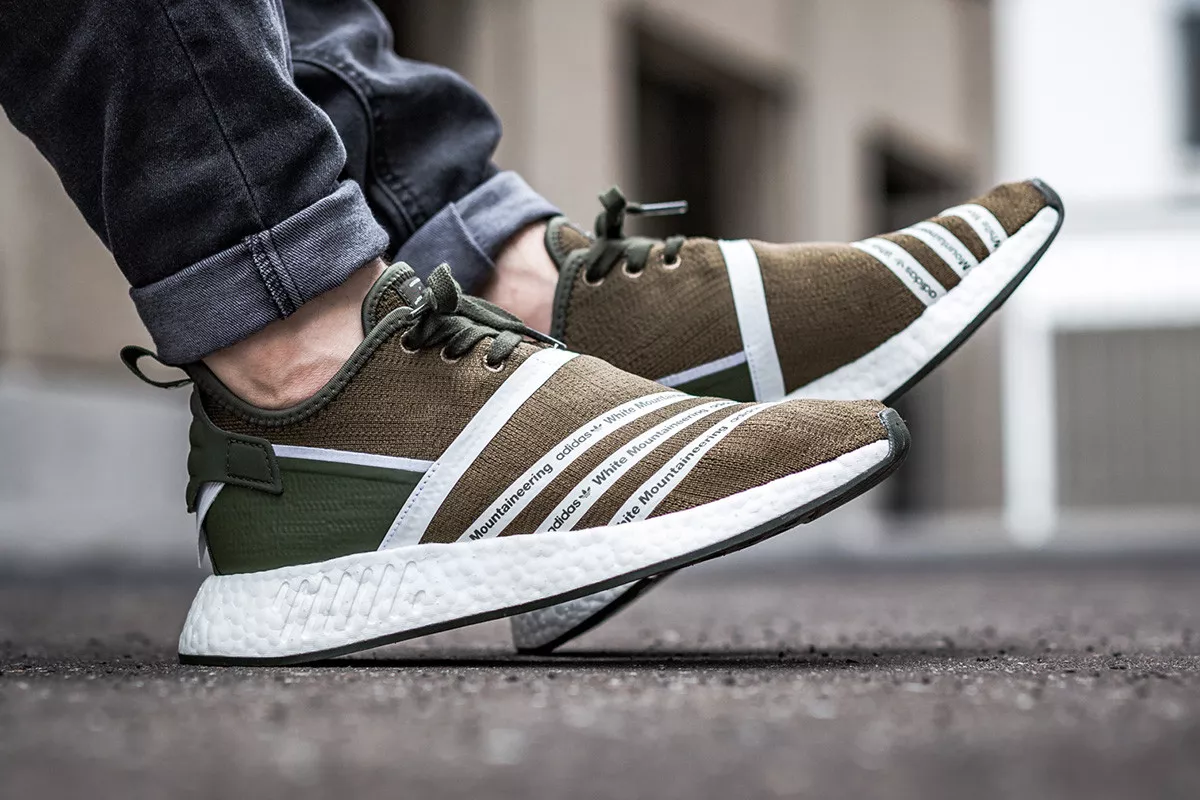 Inválido contraste Bloquear Adidas WM NMD R2 PK size 7.5 Olive. White Mountaineering. CG3649. ultra  boost | eBay