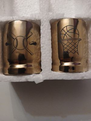50 calibar shot glasses baseball/basketball shotglass collection, sports, gold