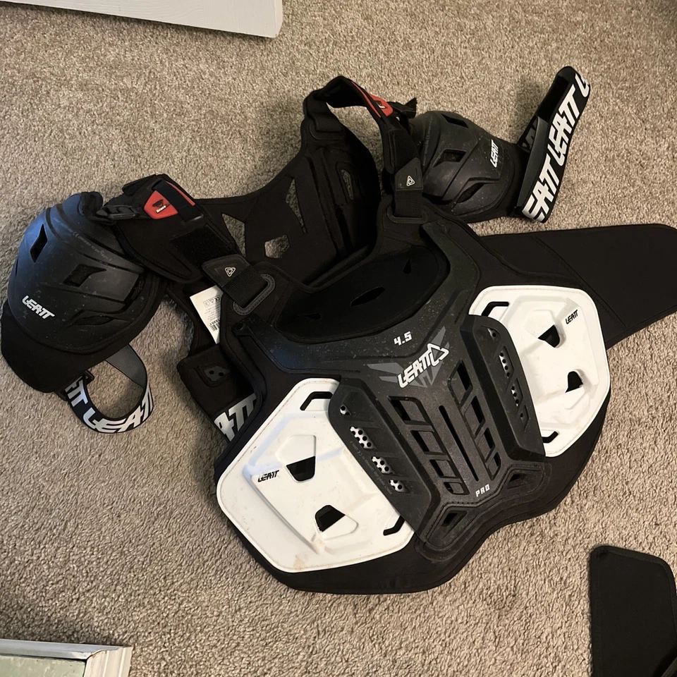Leatt 4.5 Pro Evo 护胸 XXL 及更多... — 第 2/4 张图片