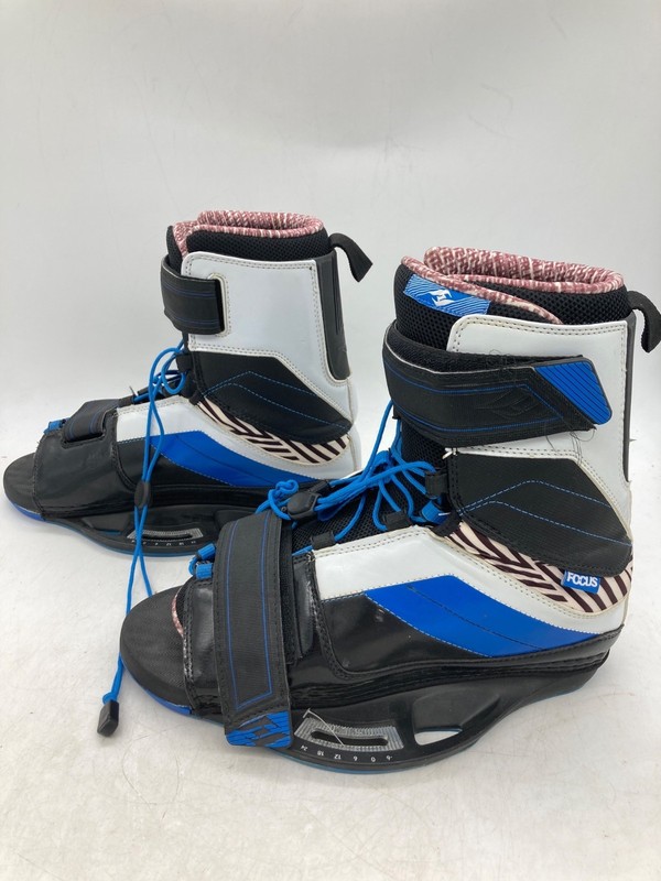 Liquid Force Focus Wakeboard Bindings Size 10-14 Black/Blue/White Durable Design