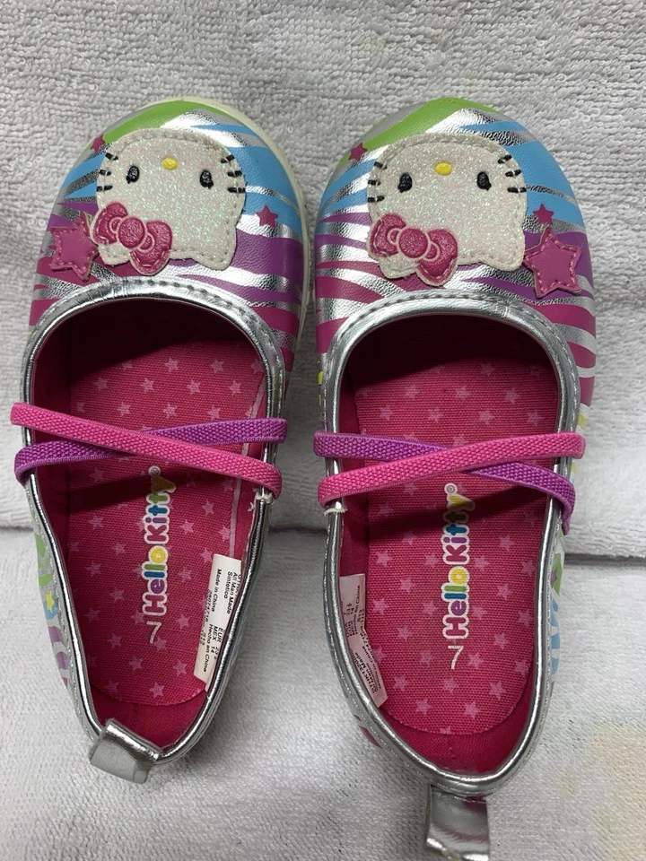 Zapatos sin cordones Hello Kitty para niñas pequeñas talla 7 Foto 2 de 4