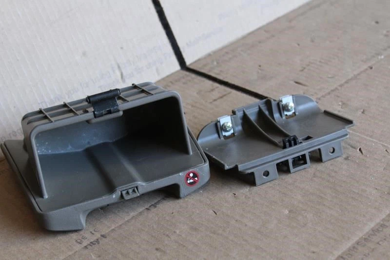 Hyundai Tucson 2006 2007 2008 consola trasera bandeja de almacenamiento moldura bronceada Z9 Foto 2 de 4