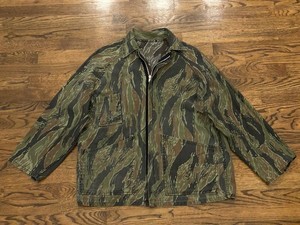 Vintage Ranger Tiger Stripe Camo REVERSIBLE Camouflage Hunting Shirt Sz. Medium!