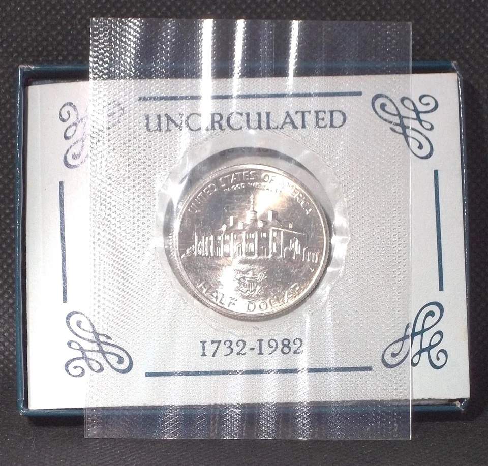 1982 D Unc George Washington Silver Half Dollar US Commemorative Box & COA #B - Image 2 of 3