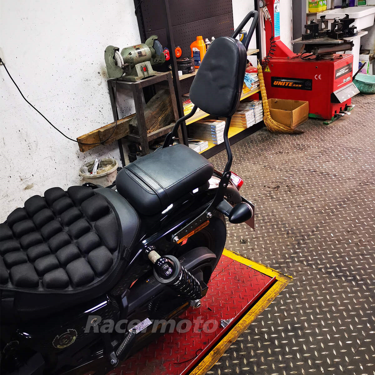 Rear Passenger Tall Sissy Bar Backrest Pad For Harley Nightster RH975