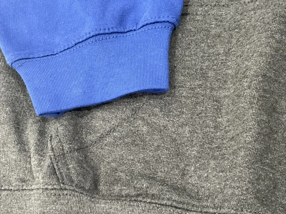 Moletom com capuz de basquete Majestic HardwoodClassic Youth Cleveland Cavaliers tamanho médio - Imagem 4 de 4