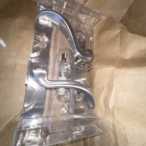 Pella Select Gebürstetes Nickel Sturmtür Passendes Griffset
