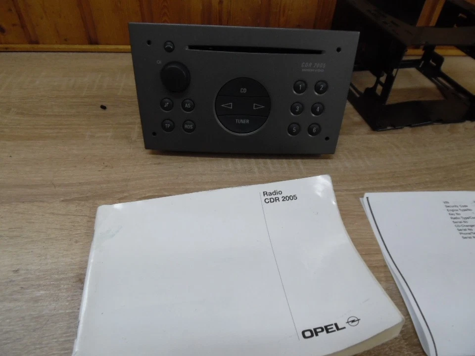 OPEL Vectra C Signum CDR 2005 Radio CD mit Code Entheiratet VDO 13138245 Meriva  - Bild 2 von 4