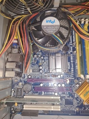 ASRock 775Dual-915GV Motherboard | LGA 775 | DDR & DDR2 Combo | Retro Gaming