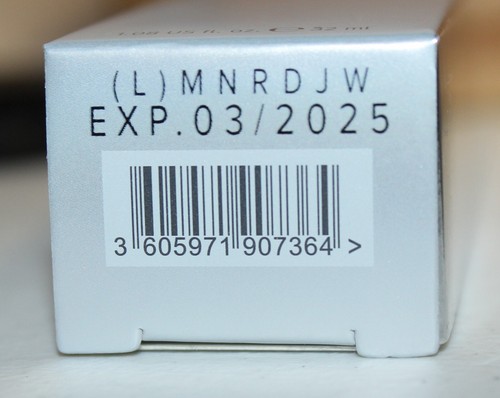 IT Cosmetics Your Skin But Better CC Full Coverage Cream FOUNDATION SPF50 LIGHT - Picture 6 of 10