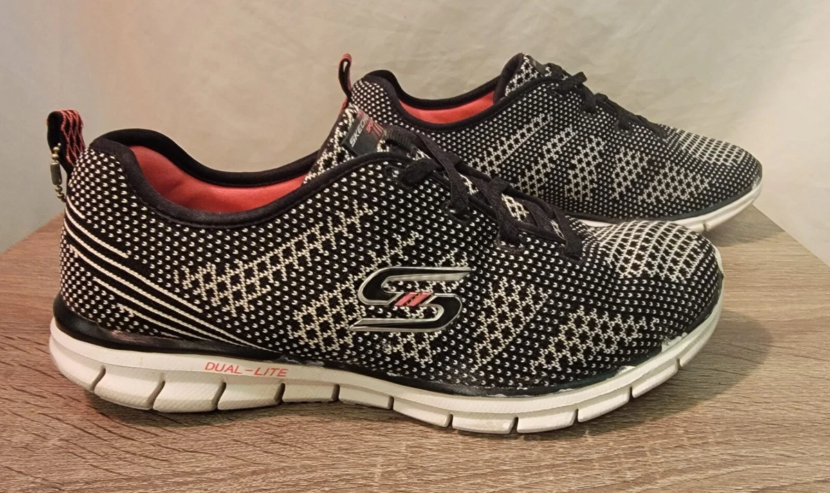 Skechers dual lite store memory foam