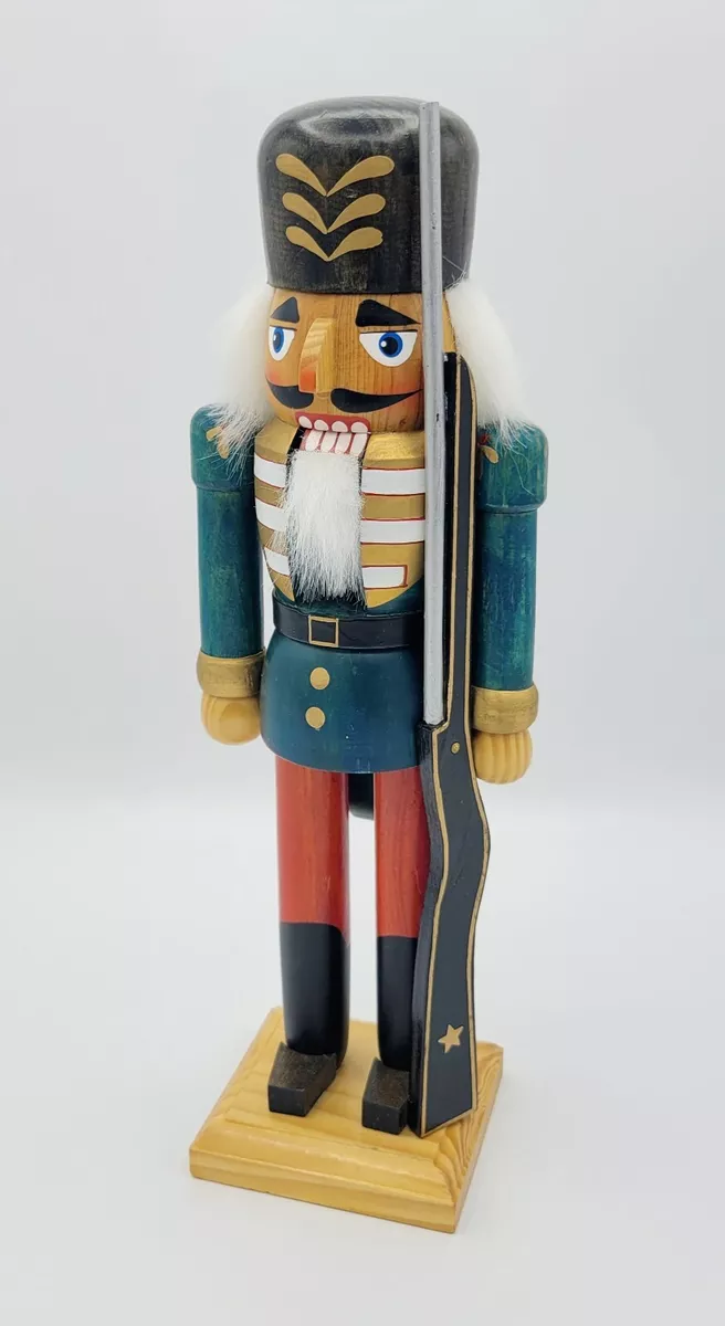 Soldier 2024 doll nutcracker