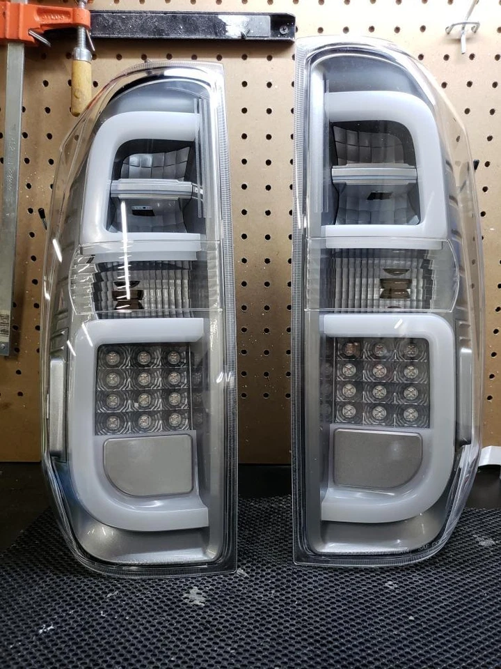 2014-2017 заказные задние фонари toyota tundra *цвет соответствует краске на ваш выбор* - Изображение 2 из 3