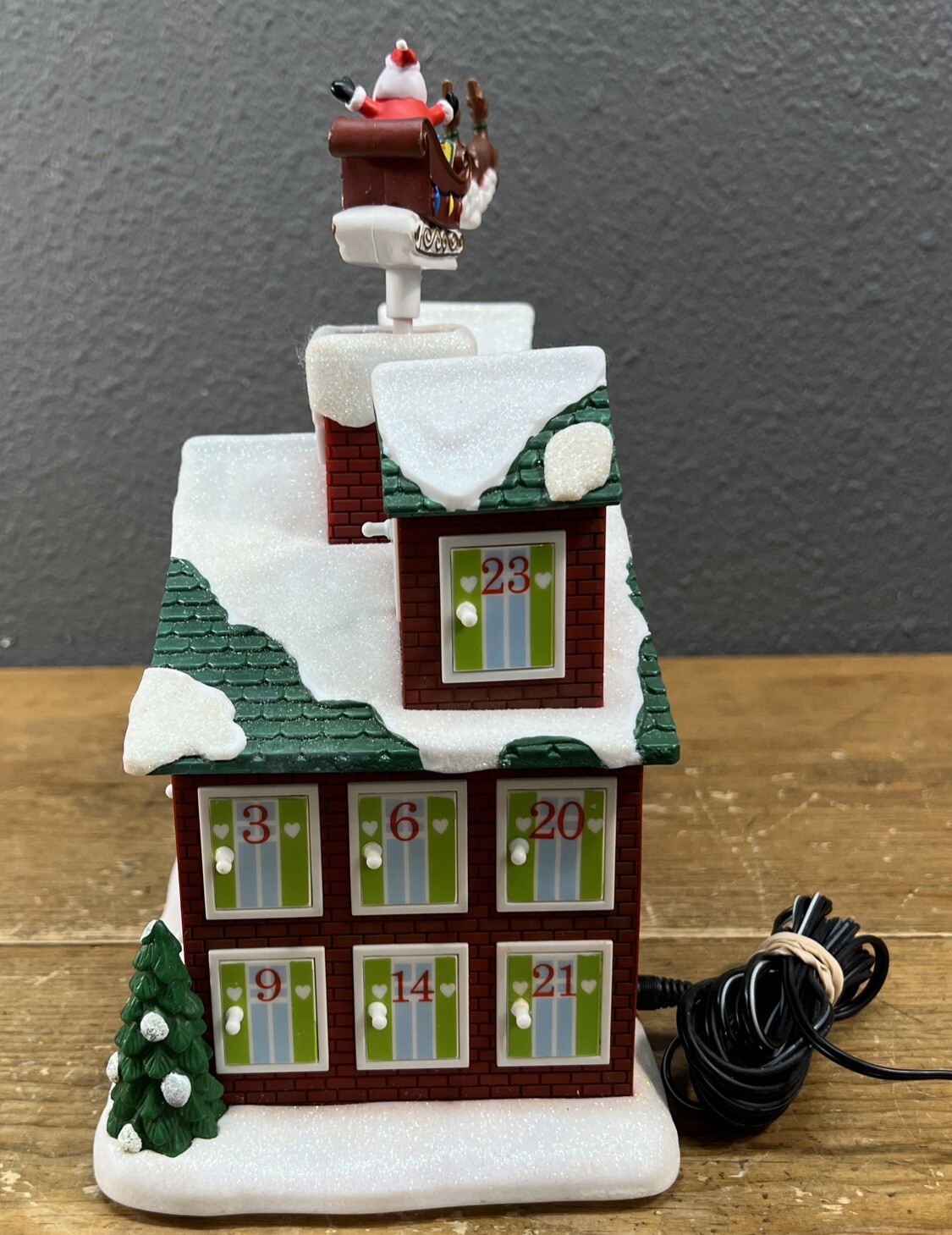 Picture 4 of 8